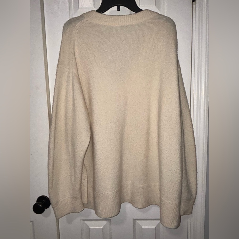 Women’s Soft Cream VNeck Sweater blouse long sleeve winter travel party sport - Picture 3 of 9
